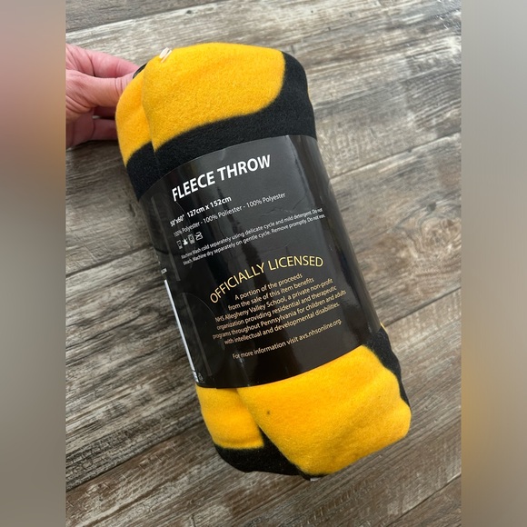 The Terrible Towel Fleece Throw 🖤💛 - Picture 2 of 2